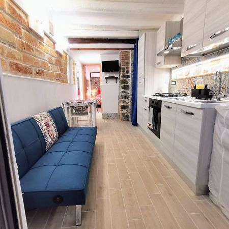El Corazon Guest House เชฟาลู ภายนอก รูปภาพ