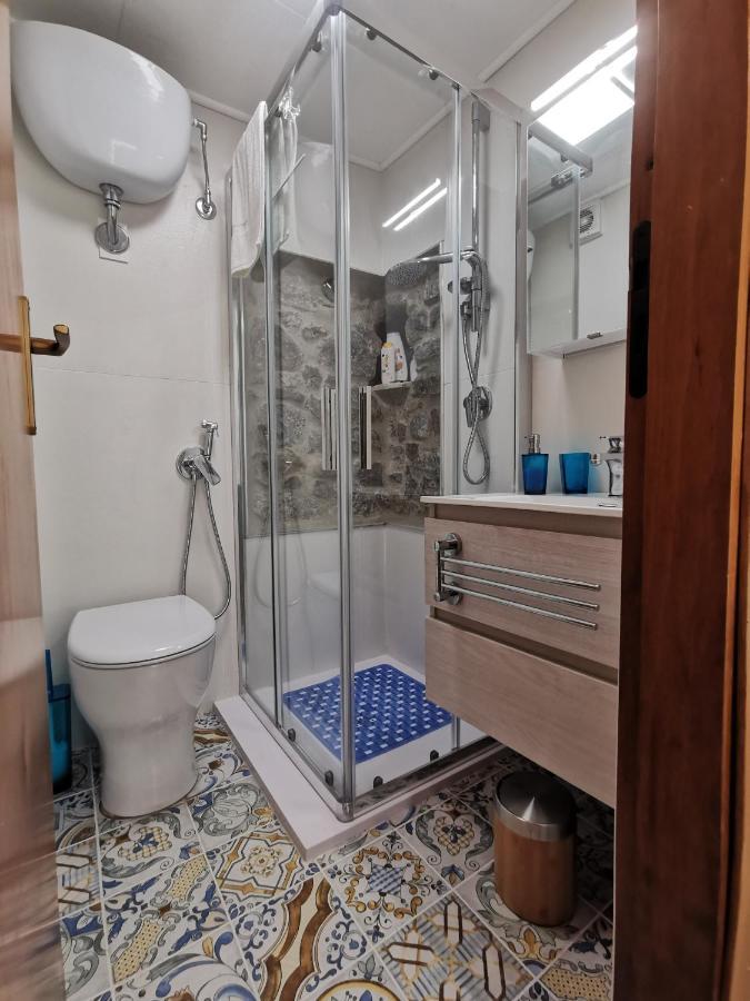 El Corazon Guest House เชฟาลู ภายนอก รูปภาพ